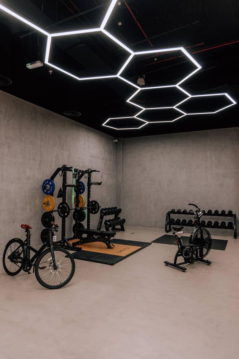 Innovative and Instagrammable retail space/showroom | 3,500 sq. m | Specialty Coffee Shop included — photo 11