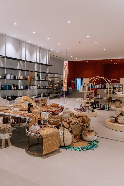 Innovative and Instagrammable retail space/showroom | 3,500 sq. m | Specialty Coffee Shop included 4