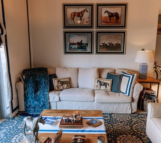 Mulberry design stylish luxury apartment for photoshoots and podcasts — photo 4