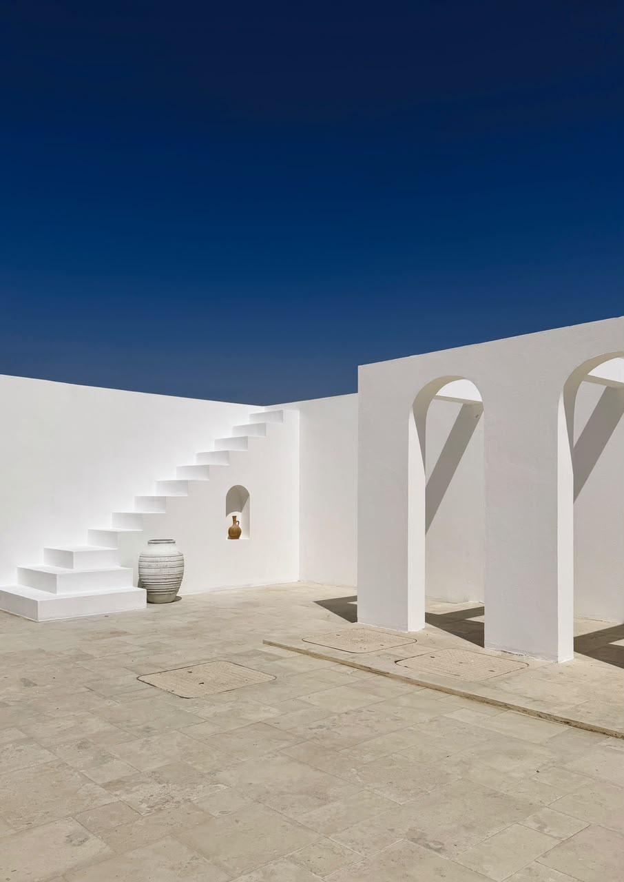Outdoor Photoshoot Location with Pool and Arches, Dubai and Sharjah 3