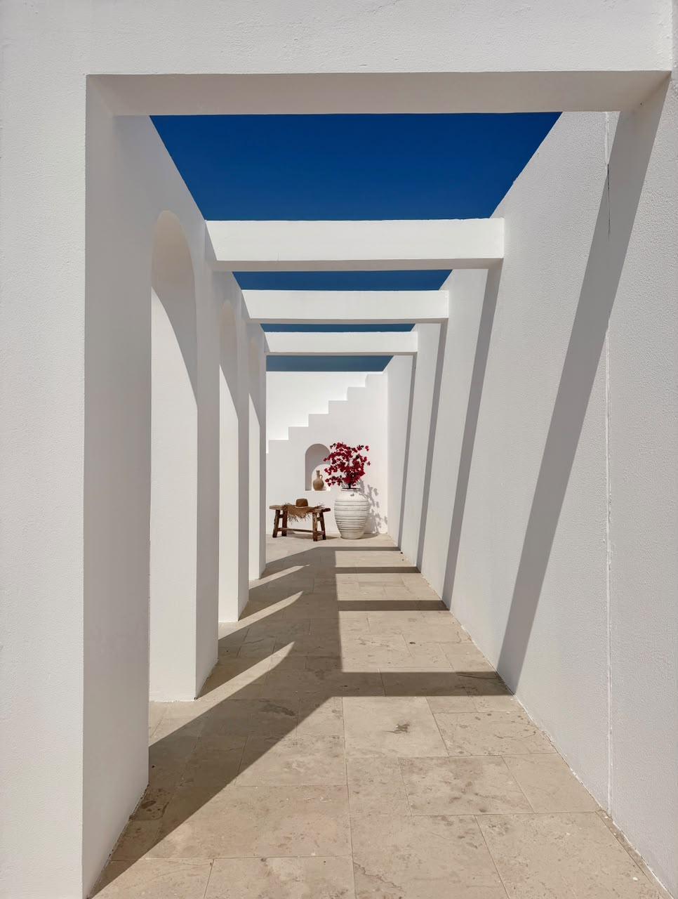 Outdoor Photoshoot Location with Pool and Arches, Dubai and Sharjah — photo 6
