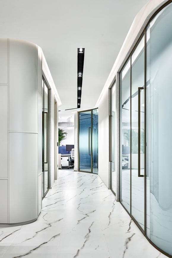 Bespoke Luxury Office Space For Photoshoot and Hourly Bookings 4