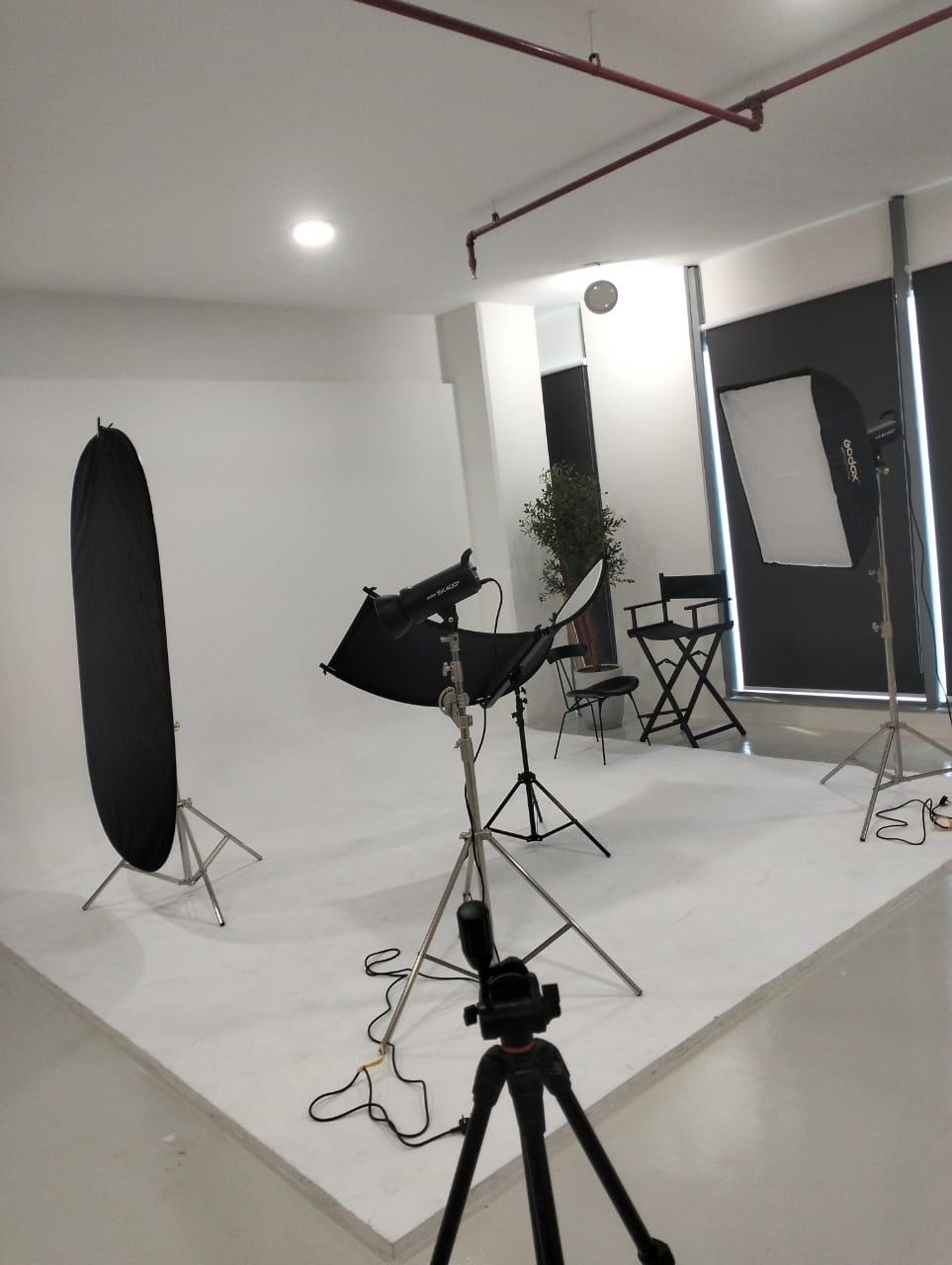 Rental Studio in Dubai 2