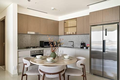 New Unit Luxury 2-BR Beachfront Full Sea View - Grand Bleu Elie Saab Emaar Beach Front — photo 17