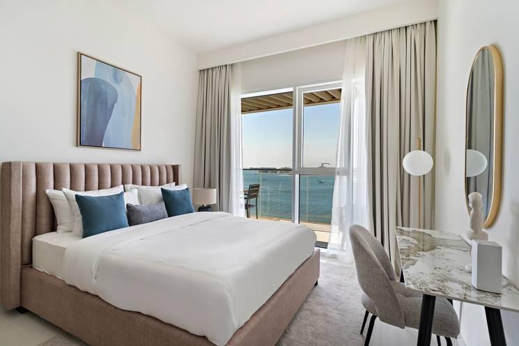 New Unit Luxury 2-BR Beachfront Full Sea View - Grand Bleu Elie Saab Emaar Beach Front — photo 42
