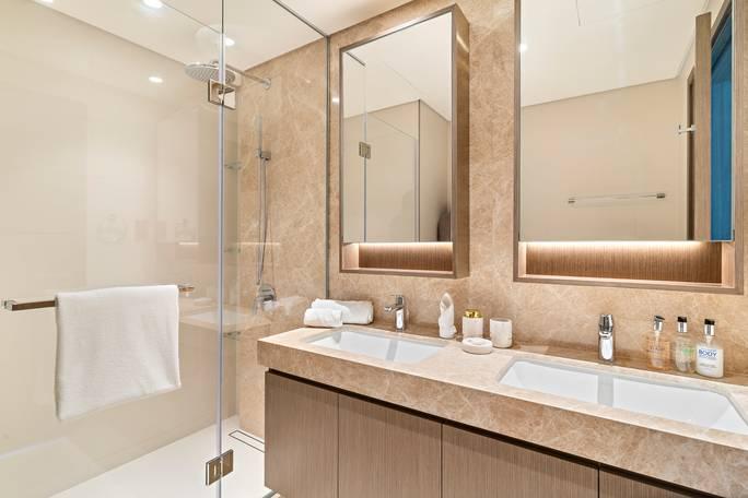 New Unit Luxury 2-BR Beachfront Full Sea View - Grand Bleu Elie Saab Emaar Beach Front — photo 25
