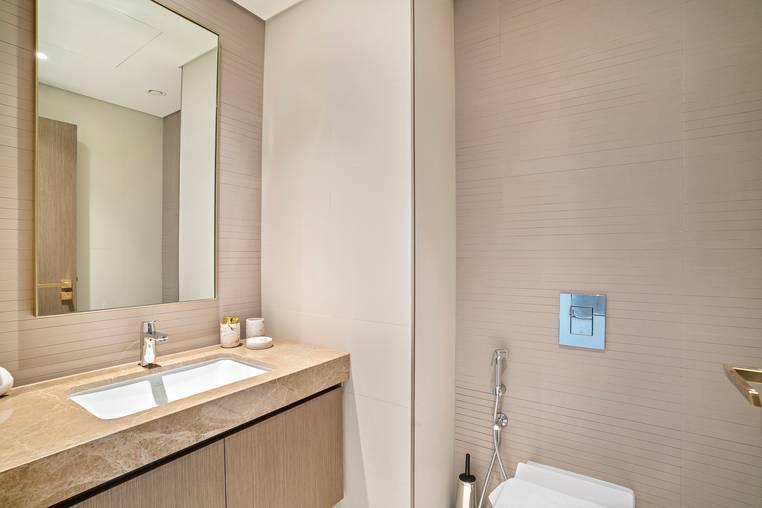 New Unit Luxury 2-BR Beachfront Full Sea View - Grand Bleu Elie Saab Emaar Beach Front — photo 28