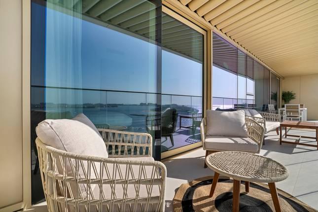 New Unit Luxury 2-BR Beachfront Full Sea View - Grand Bleu Elie Saab Emaar Beach Front — photo 47