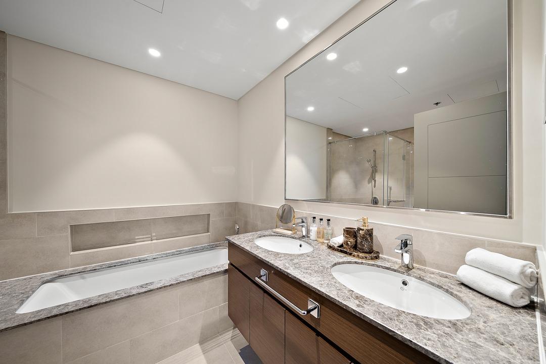 New Luxe Living 3 BR | High Floor | Burj Khalifa | Fountain View — photo 13