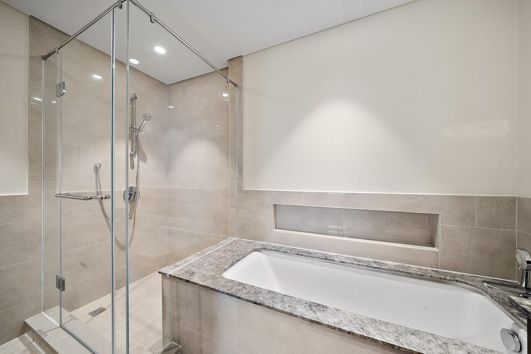 New Luxe Living 3 BR | High Floor | Burj Khalifa | Fountain View — photo 9
