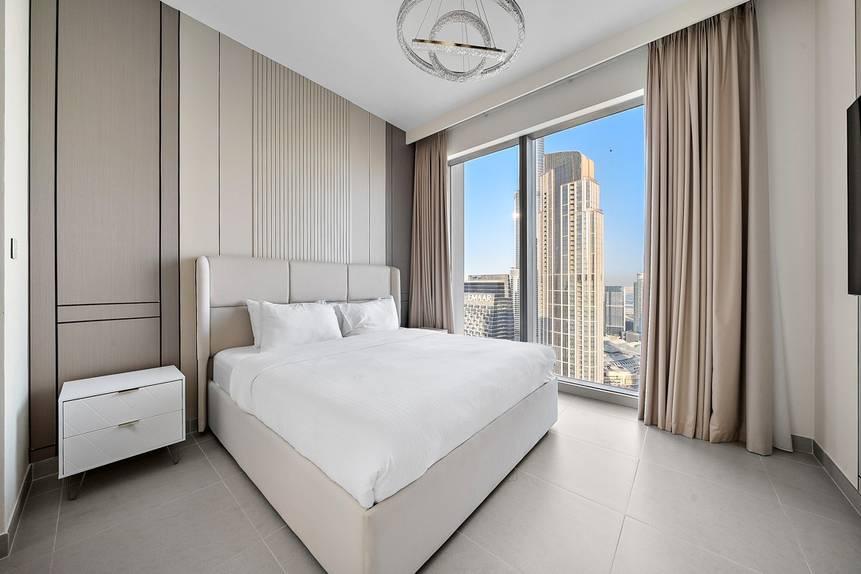 New Luxe Living 3 BR | High Floor | Burj Khalifa | Fountain View 5
