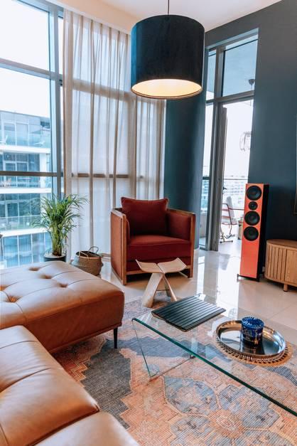 Vintage Apartment with English Decor Touches 1