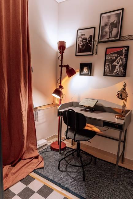 Vintage Apartment with English Decor Touches — photo 13