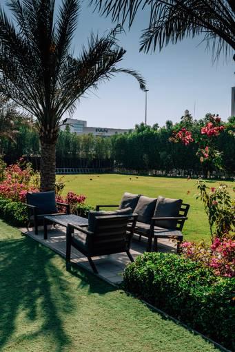 Green Outdoor Space for Photoshoot, Gatherings and Events — main photo