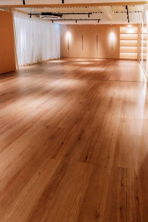 Indoor Multi-Purpose Wooden Studio Space — photo 5
