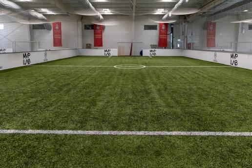 Indoor Football Field for Coaching and Concept Shooting 4