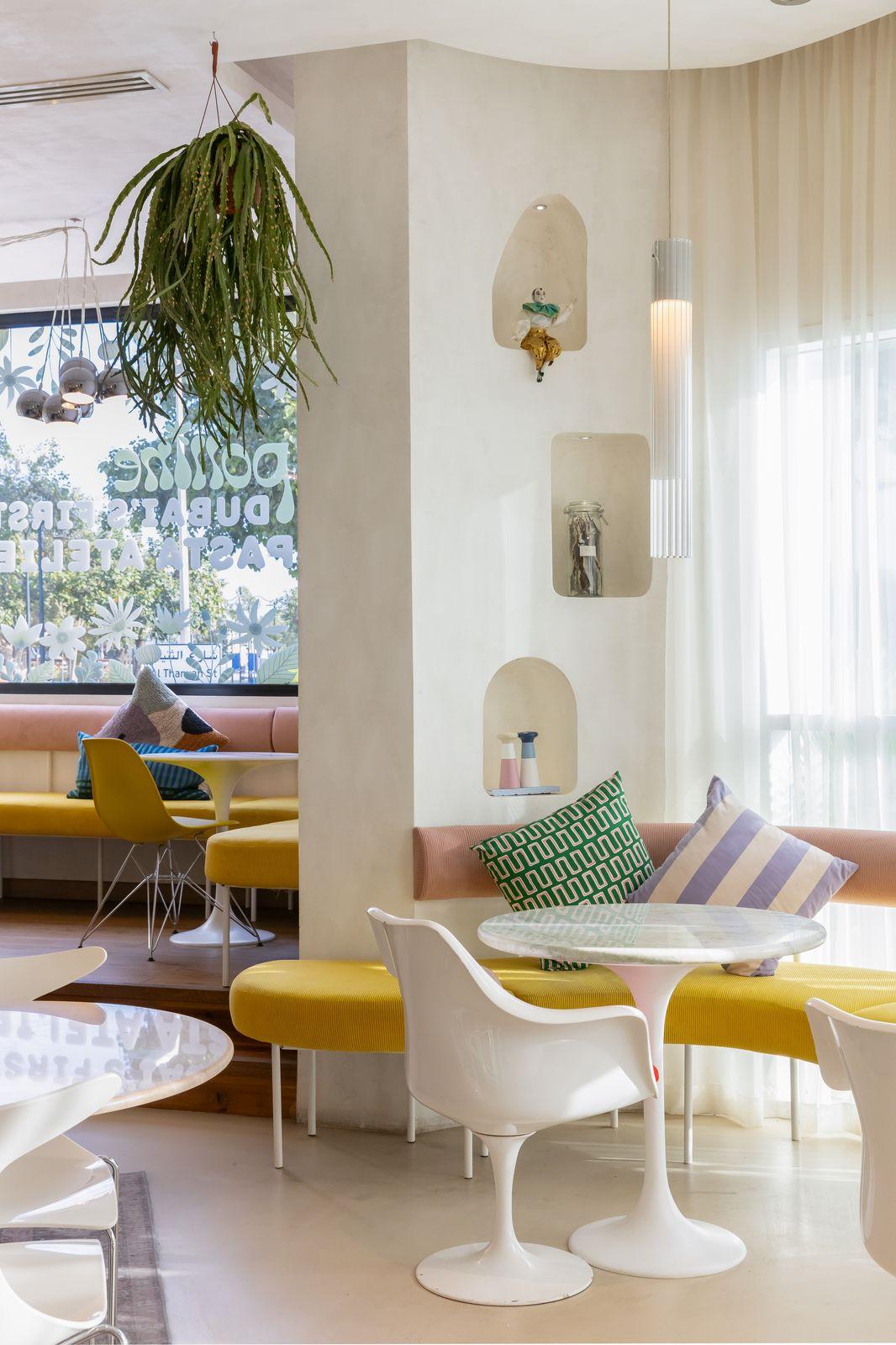 Warm and cozy restaurant with retro vibes next to Kite Beach — photo 3