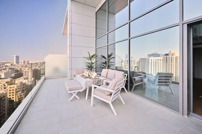 Skyline Views Loft with Huge Terrace and Stylish Decor — photo 13