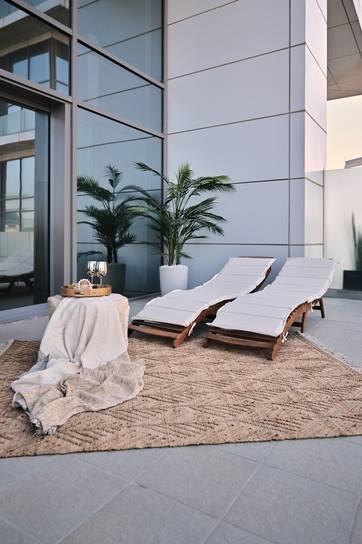 Skyline Views Loft with Huge Terrace and Stylish Decor — photo 10