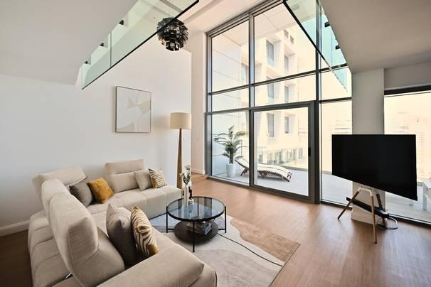 Skyline Views Loft with Huge Terrace and Stylish Decor — main photo