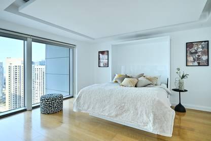 Skyline Views Loft with Huge Terrace and Stylish Decor — photo 23
