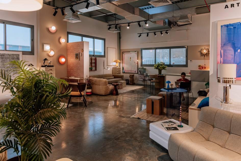 Stylish Decor and Interior Design Showroom for Photo Shoot Projects and Small Events — photo 20