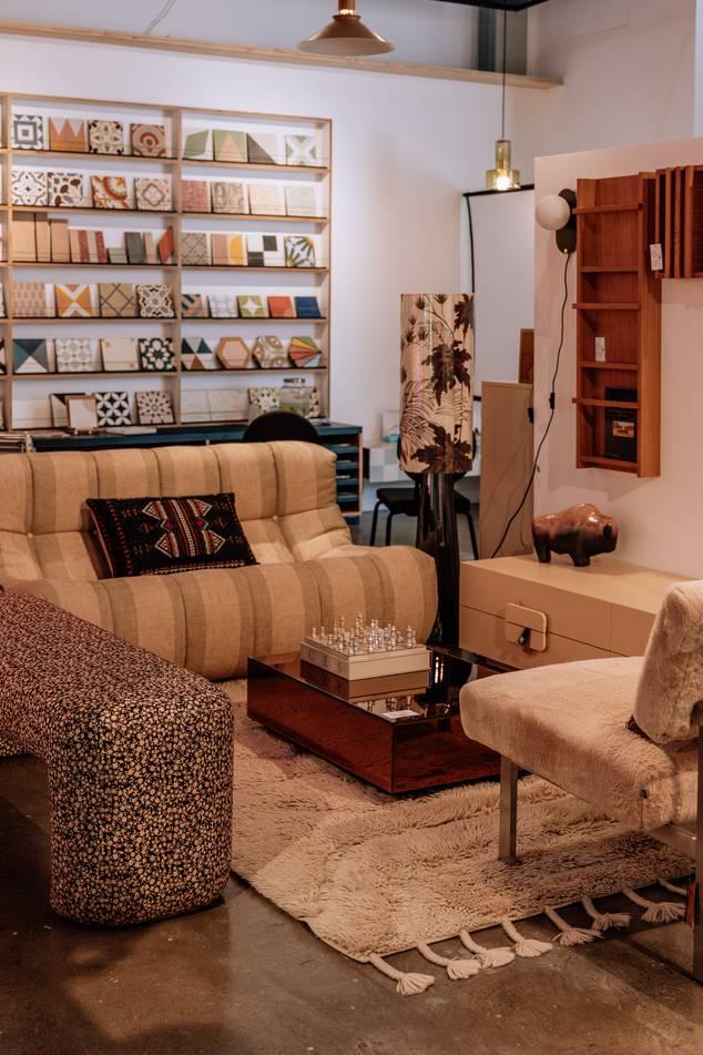 Stylish Decor and Interior Design Showroom for Photo Shoot Projects and Small Events — photo 34
