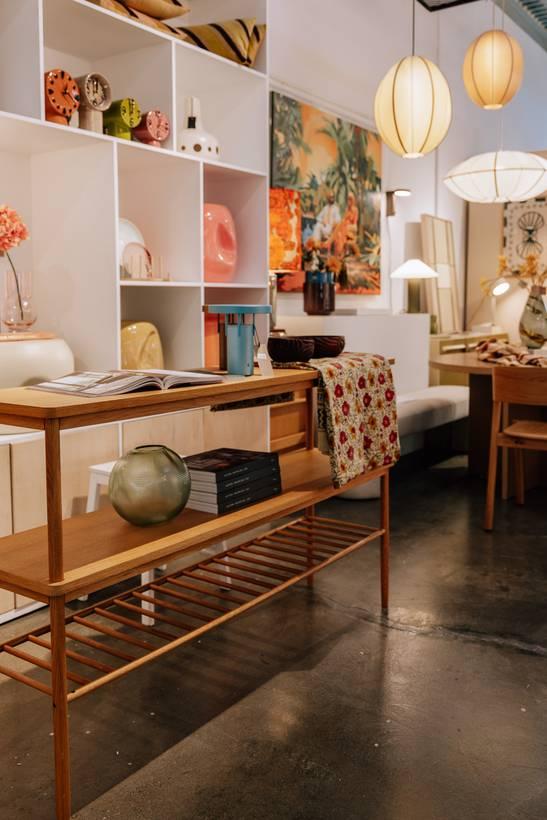 Stylish Decor and Interior Design Showroom for Photo Shoot Projects and Small Events — photo 45