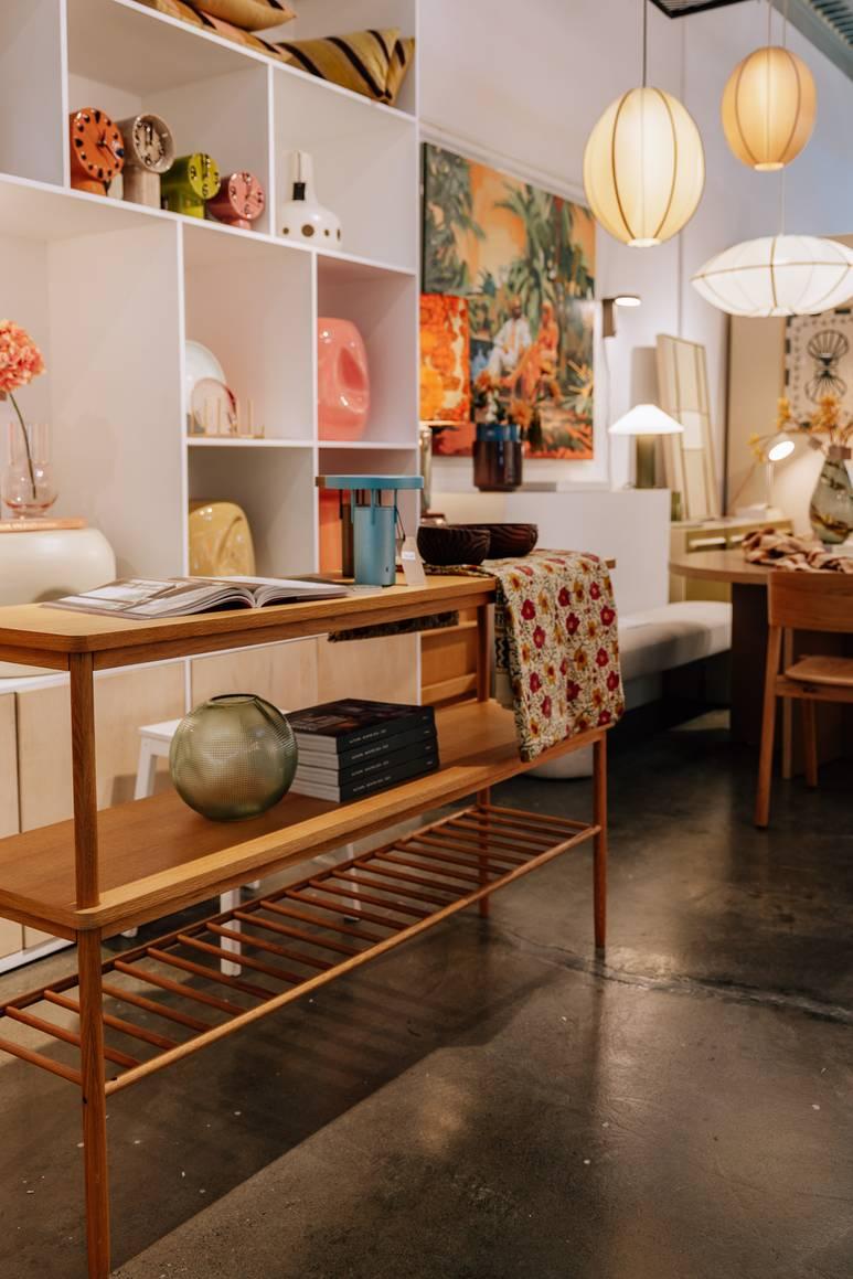 Stylish Decor and Interior Design Showroom for Photo Shoot Projects and Small Events — photo 45