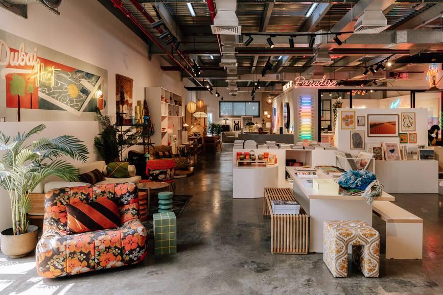 Stylish Decor and Interior Design Showroom for Photo Shoot Projects and Small Events — photo 48