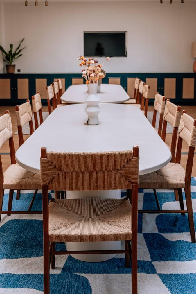 Full Meeting Room Space for Meetups, Gatherings and Workshops or Concept Photoshoots — photo 8