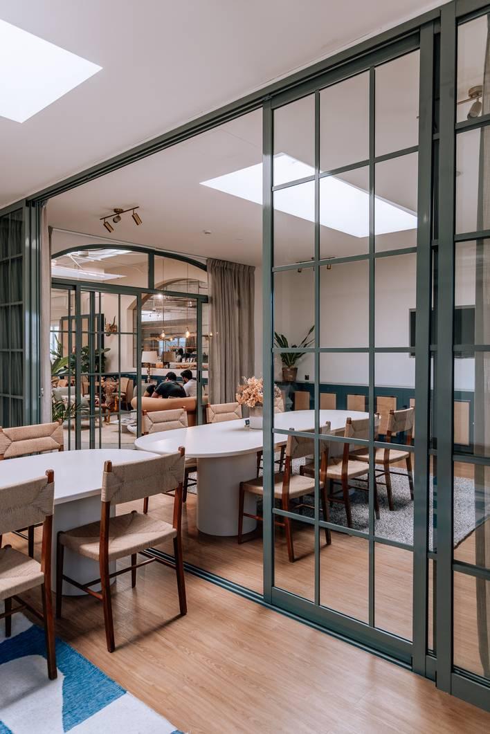 Meeting Room + Adjacent Limited Cafe Space for Meetups, Gatherings and Workshops or Concept Photoshoots — photo 16