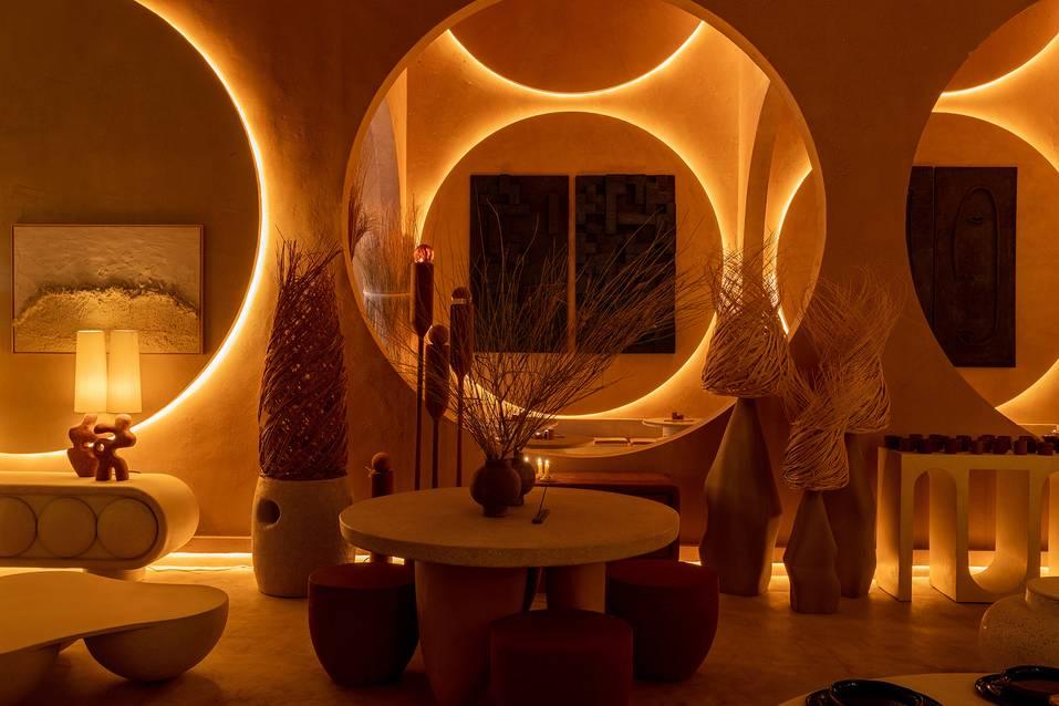 Furniture Showroom With Unique Design — photo 4