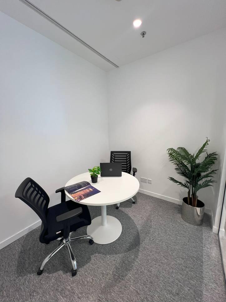 Stylish Private Office for Photoshoots & Team Meetings — photo 5