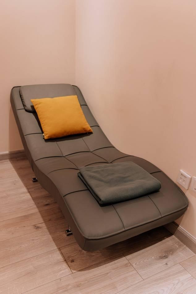 Peaceful, serene rooms for workshops, teaching and private counseling. Can be used for any photoshoot. — photo 15