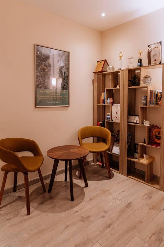 Peaceful, serene rooms for workshops, teaching and private counseling. Can be used for any photoshoot. — photo 17