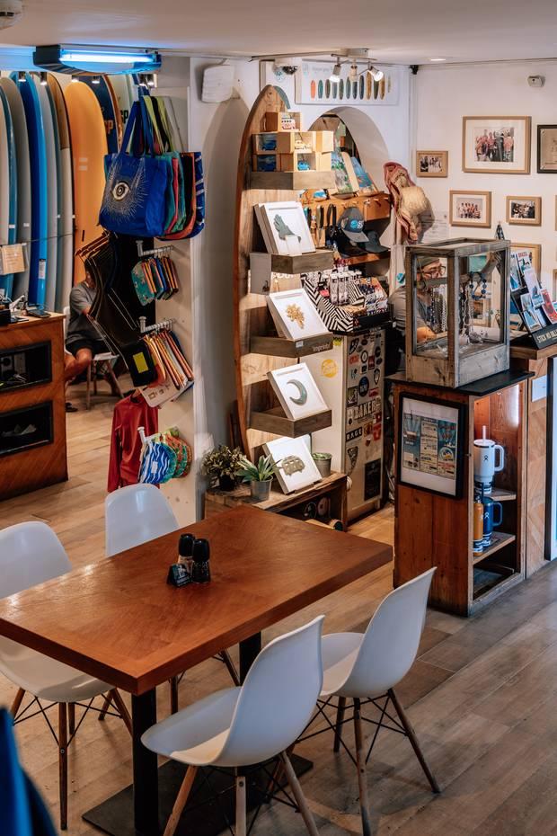 SURF HOUSE DUBAI - INDOOR — photo 9
