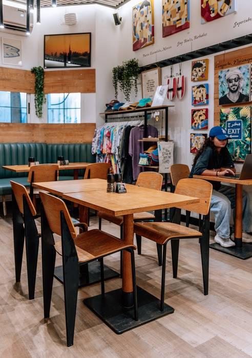 SURF HOUSE DUBAI - INDOOR — photo 11