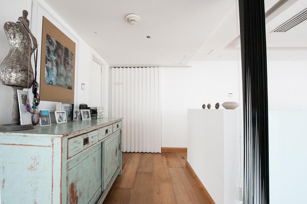 Light Filled Loft Apartment — photo 9