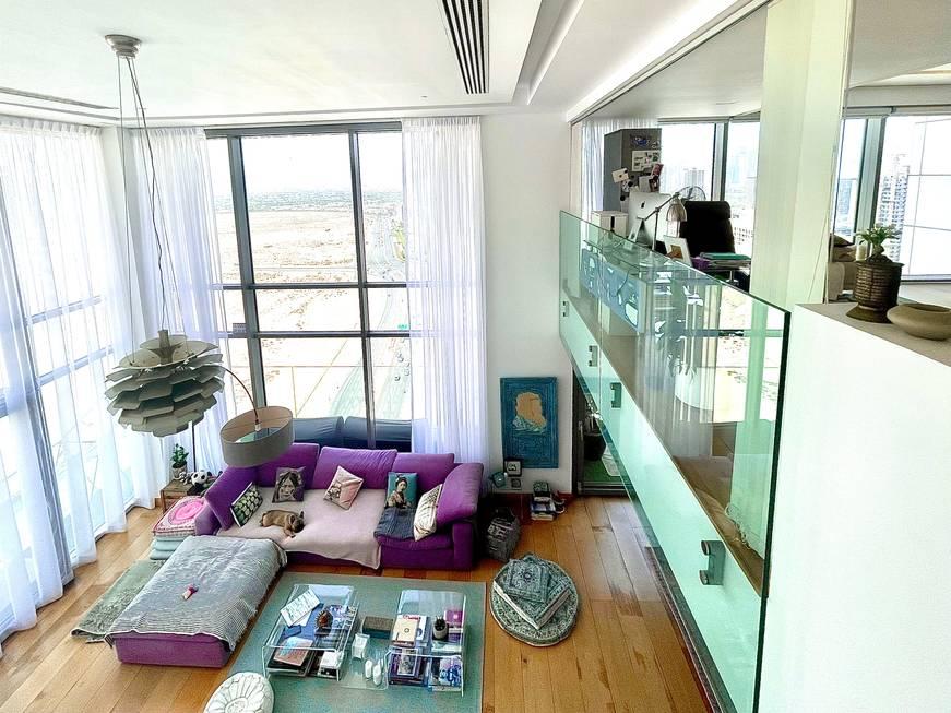 Light Filled Loft Apartment — photo 8