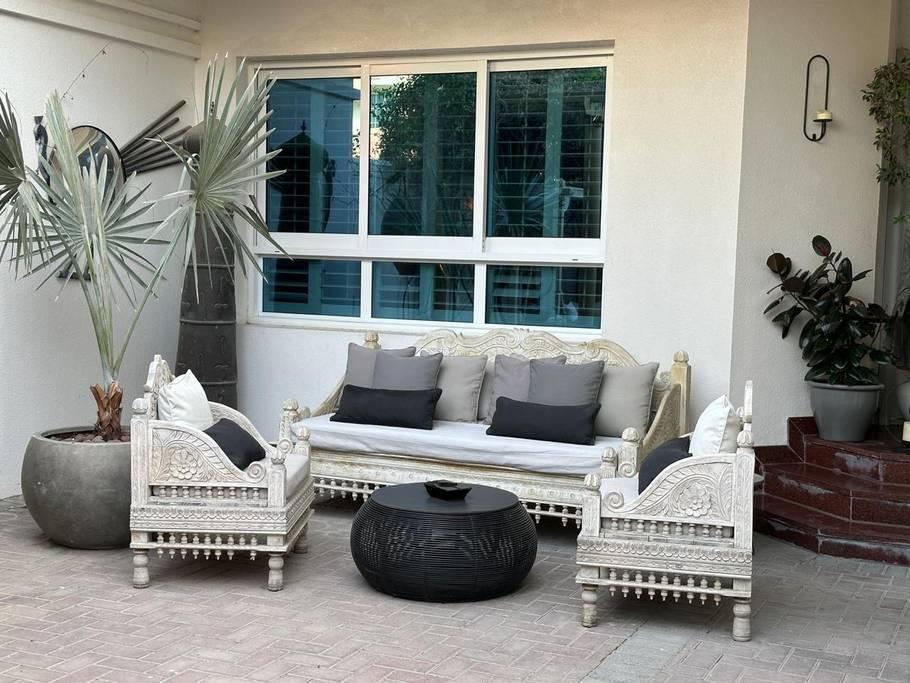 Eclectic Boho-Chic Villa with Pool, Studio Vibes & Artistic Corners in Dubai — photo 3