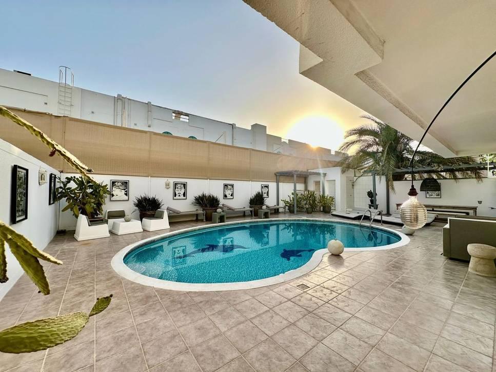 Eclectic Boho-Chic Villa with Pool, Studio Vibes & Artistic Corners in Dubai — photo 19