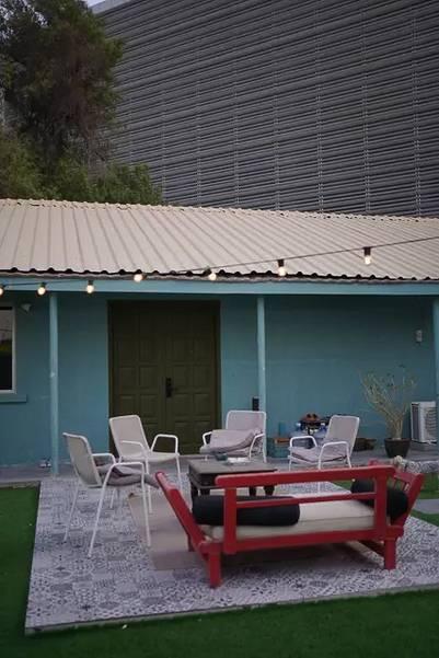 Vintage and eclectic space along with large outdoor for shoots — photo 2