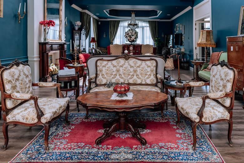 A vintage styled space for photo shoot, filming and podcasts — photo 15
