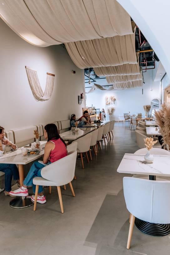 Aesthetic Cafe Space — photo 14