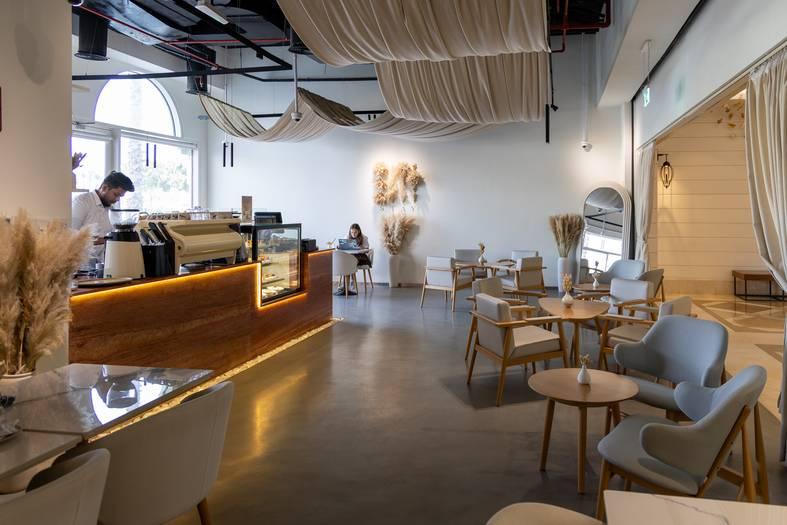Aesthetic Cafe Space — photo 6