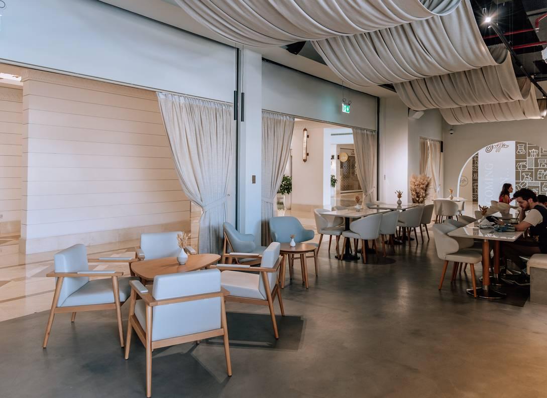 Aesthetic Cafe Space — photo 8