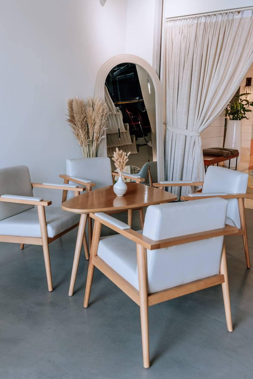 Aesthetic Cafe Space — photo 7