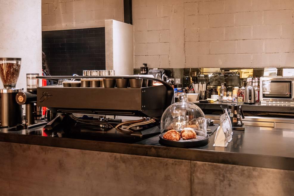 Stylish and Cozy Space (Cafe), Suitable for Photography Shoots and Supper Clubs — photo 10