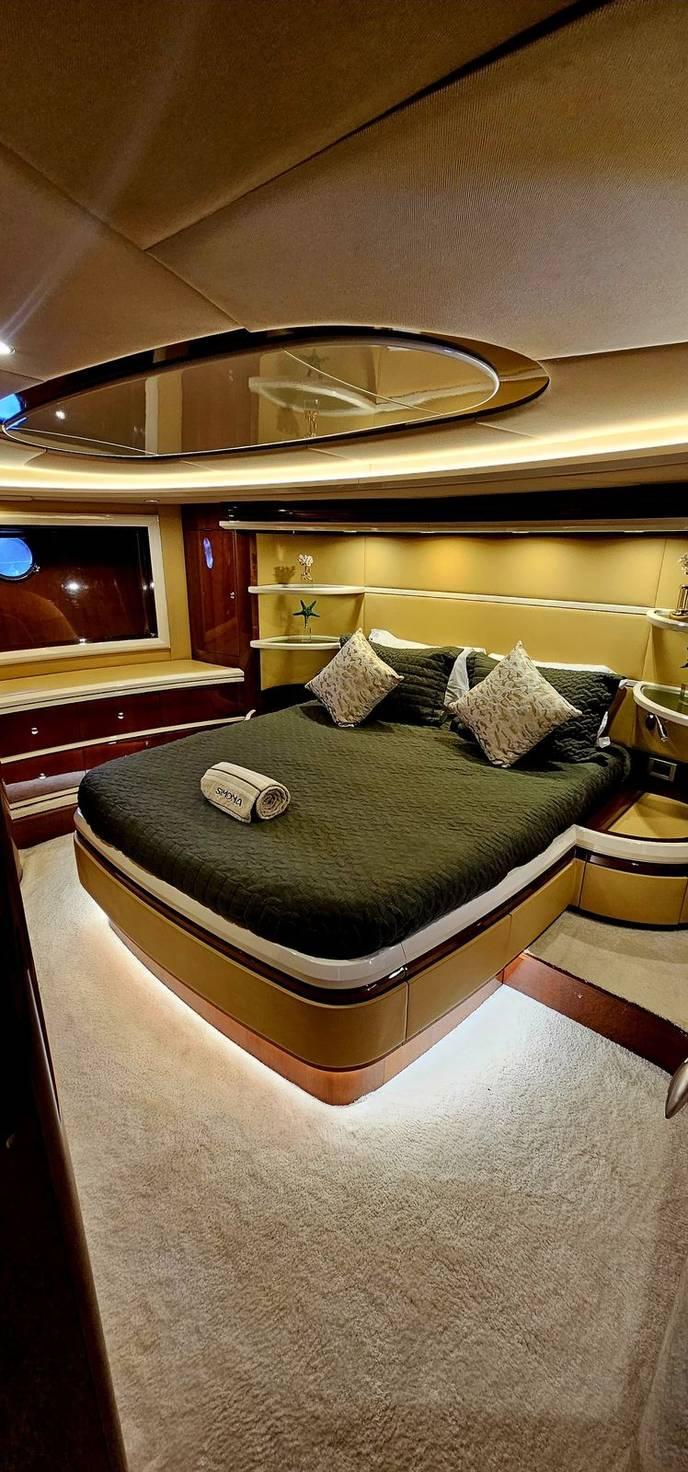 Luxury Yacht For your Events — photo 10